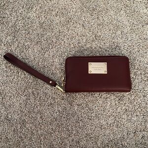 Michael Kors Wristlet Wallet Maroon